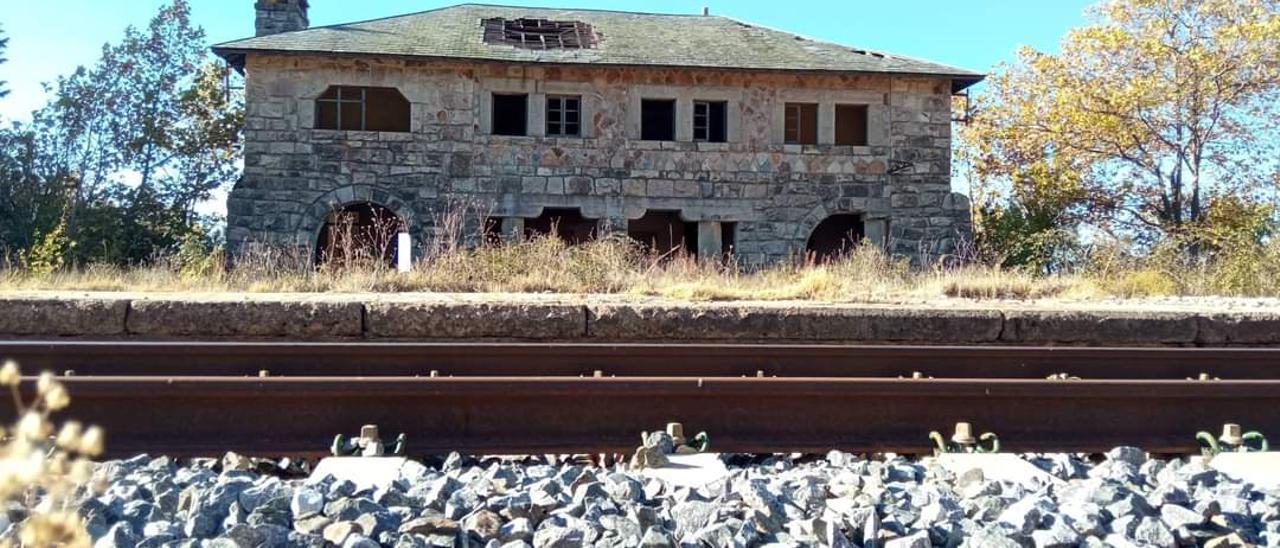 Estación de ferrocarril de Abejera, que se transformará en un hotel rural