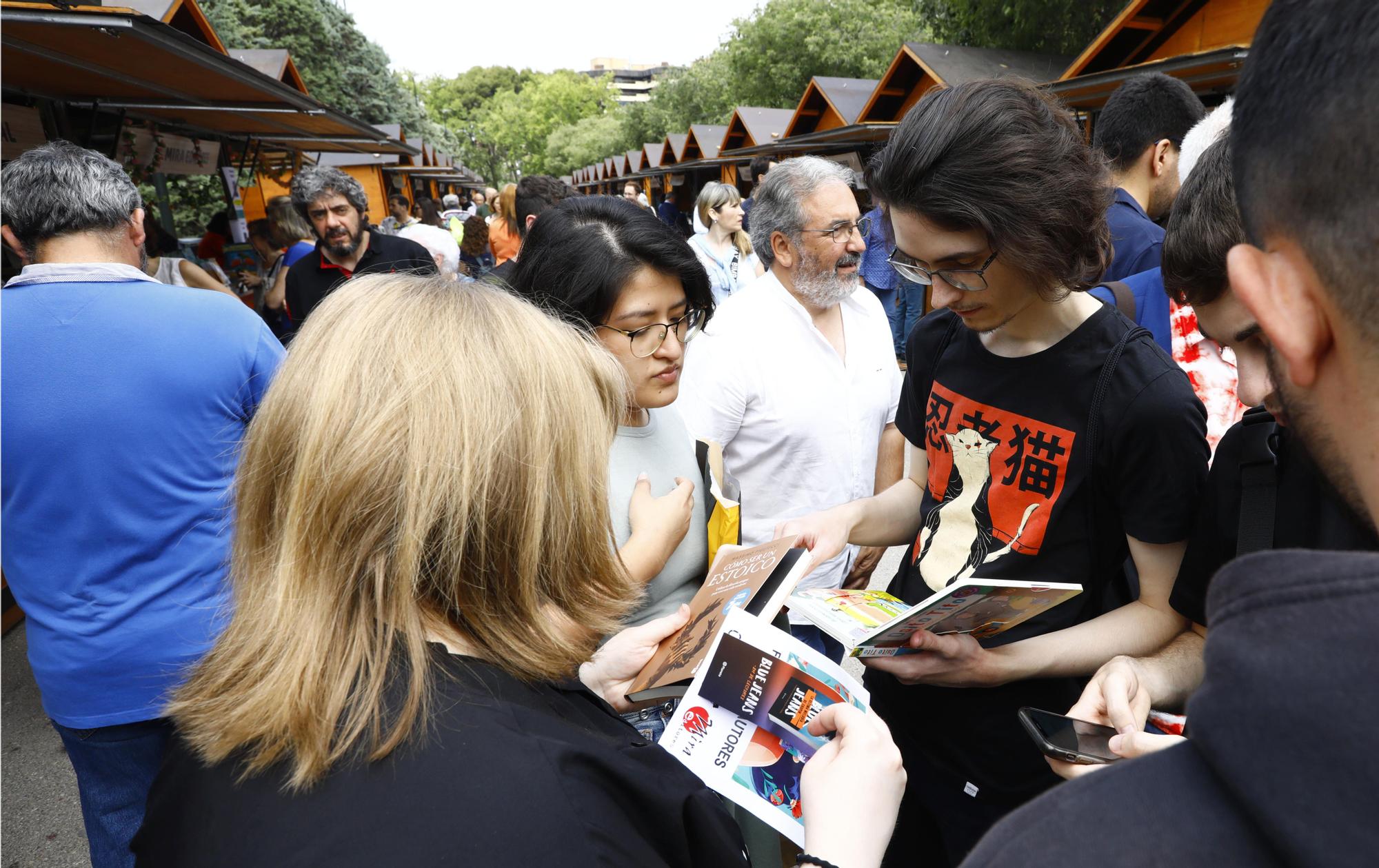 En imágenes | Inauguración de la Feria del Libro de Zaragoza