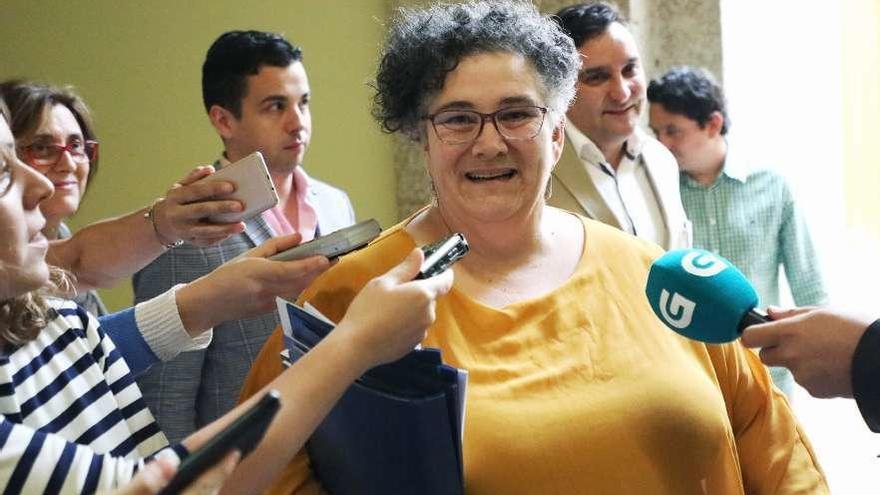 La Valedora do Pobo, Milagros Otero, a la llegada al Parlamento el pasado jueves.