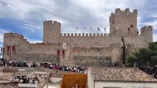 El Bando Moro conquista el Castillo de la Atalaya en una Villena rendida a la pólvora