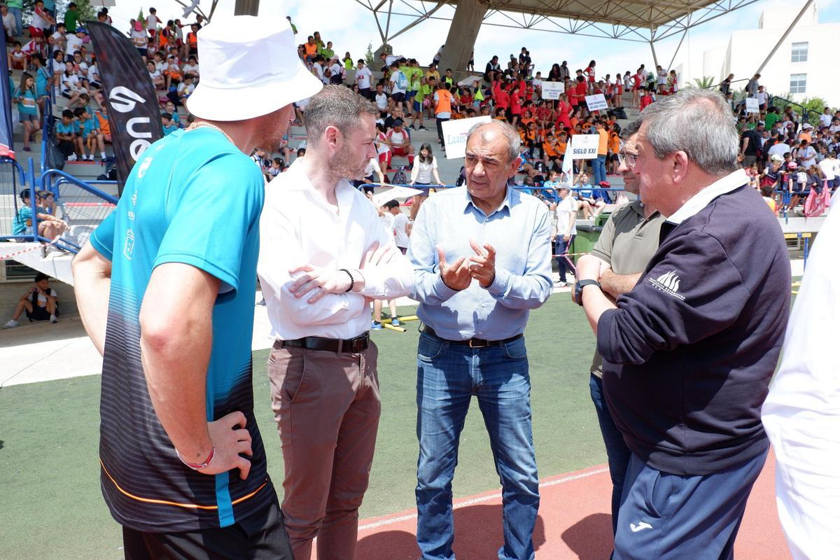 Asistieron el concejal de Deportes del Ayuntamiento de Murcia, Miguel Ángel Noguera, y el presidente de la Famu, Antonio Jesús Bermúdez.