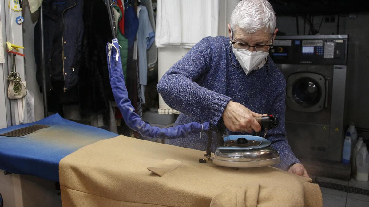 Tintorerías Artesanas desvela la clave para eliminar casi cualquier mancha  de tu ropa - La Nueva España