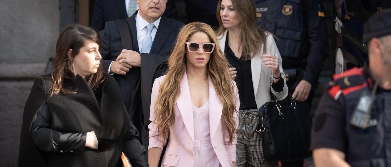 La cantante Shakira, a su salida del juicio en Barcelona por fraude fiscal.