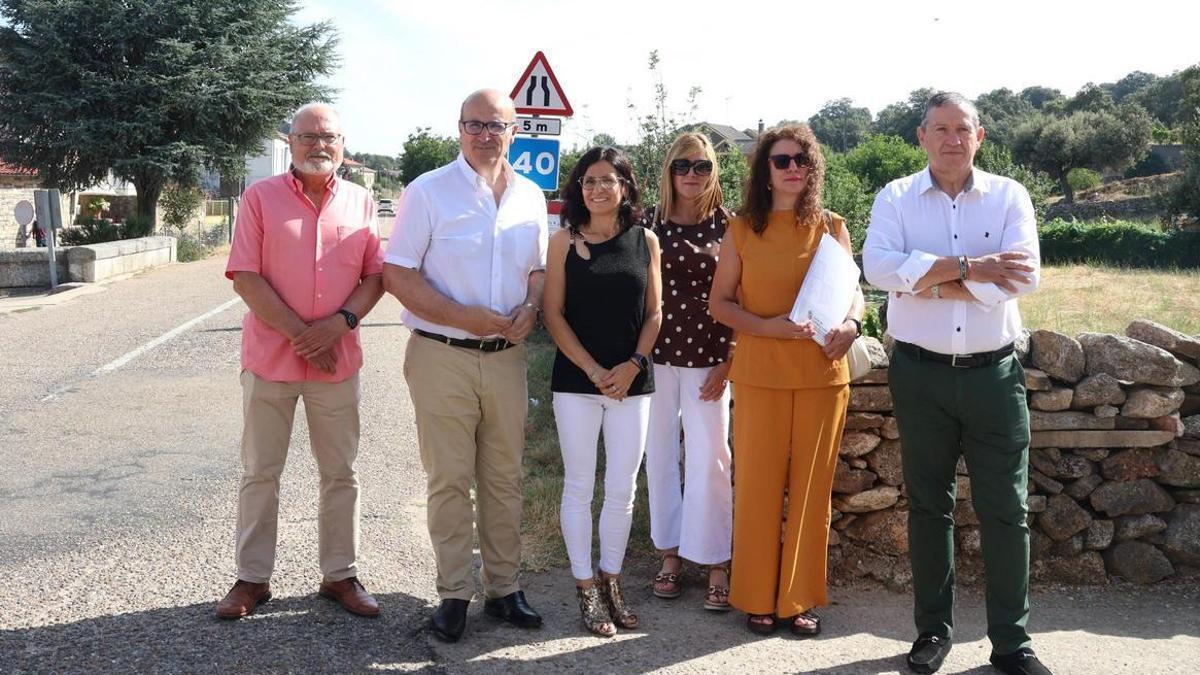Autoridades en Pino del Oro