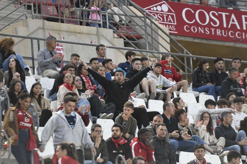 Las mejores imágenes del partido entre el Real Murcia y el Antequera
