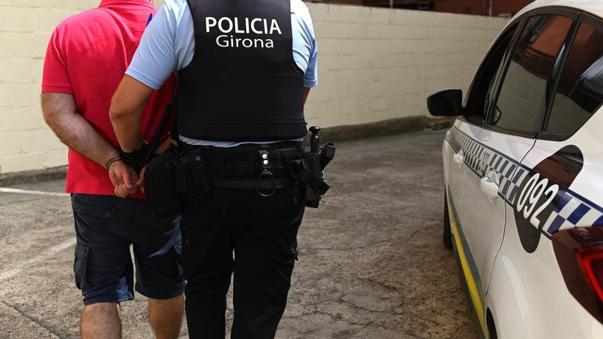 Una detenció de la Policia Municipal de Girona