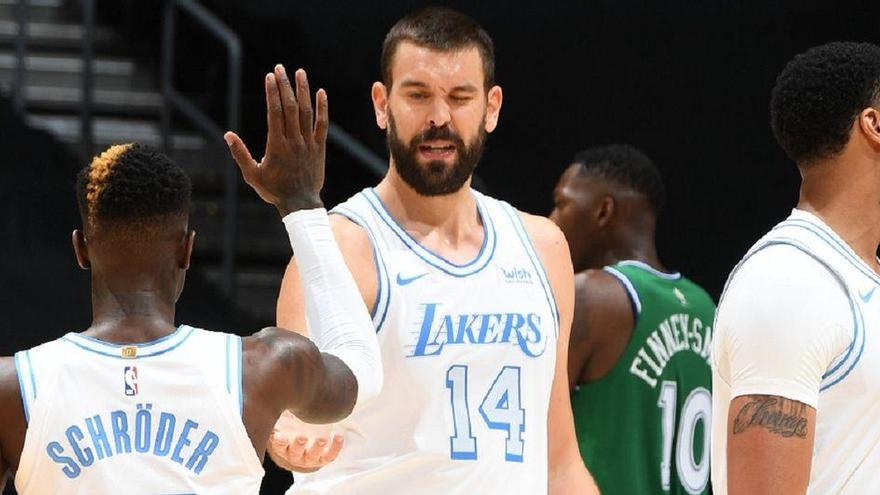 Marc Gasol brilla con los Lakers y recibe los elogios de Lebron