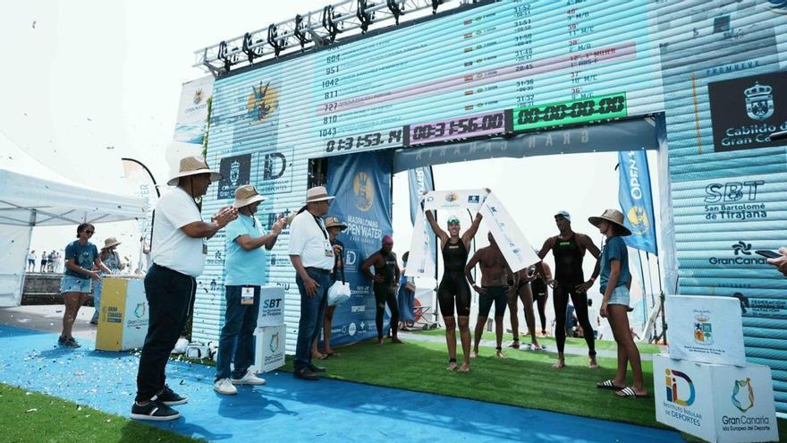 La 15ª edición de la Maspalomas Open Water Gran Canaria ya tiene campeones: Miguel Ángel Santana y Laura Rodríguez