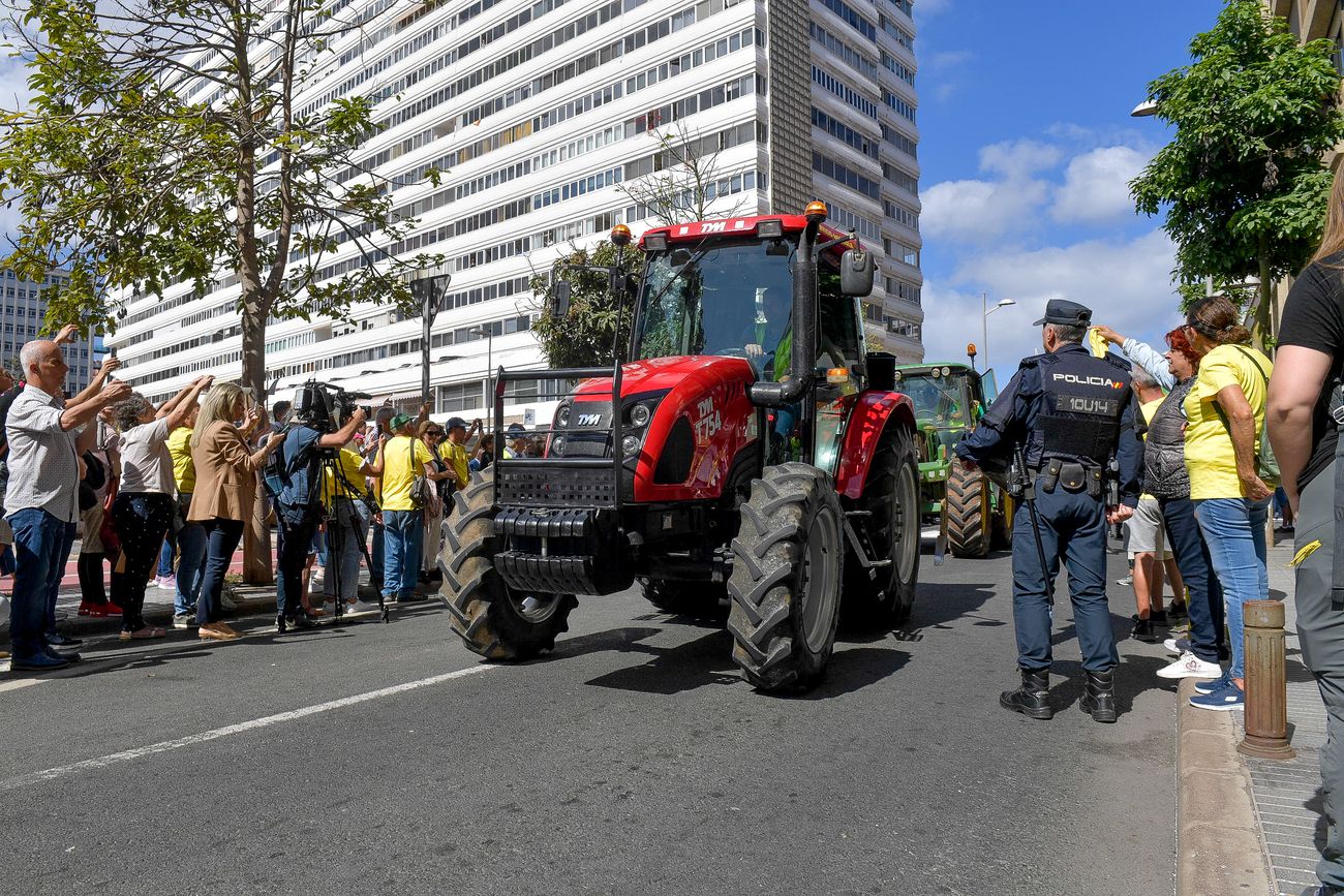 Tractorada del sector primario en Las Palmas de Gran Canaria (21/02/24)