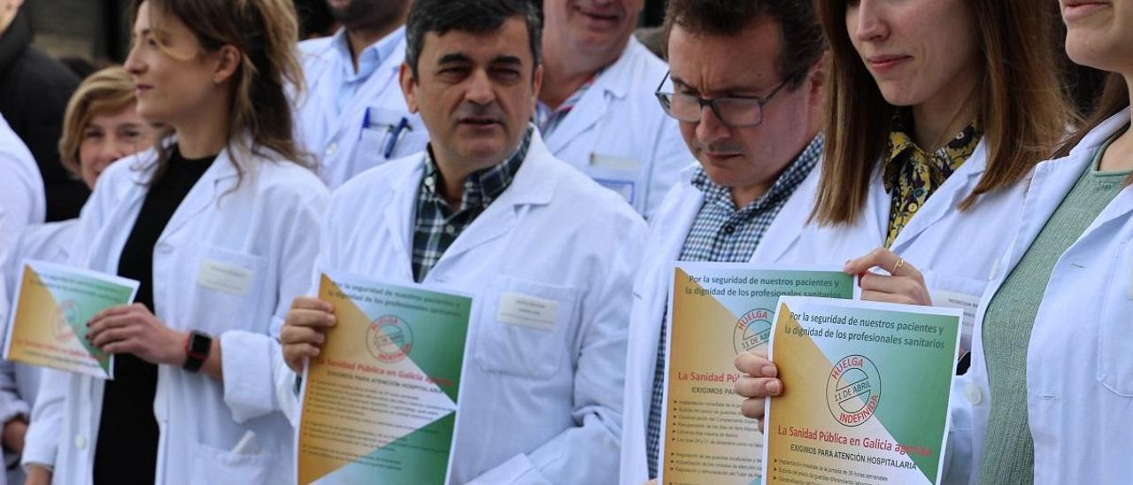 Concentración de los médicos en el Cunqueiro