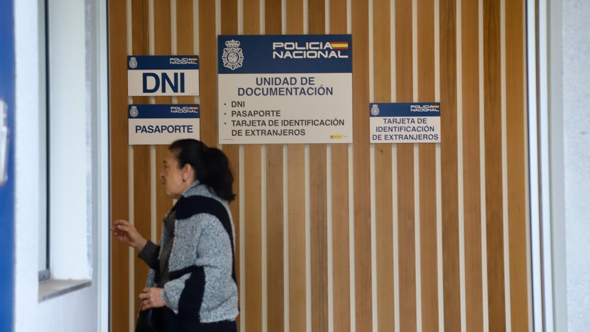 Oficina para la expedición de DNI y pasaportes de la Policía Nacional