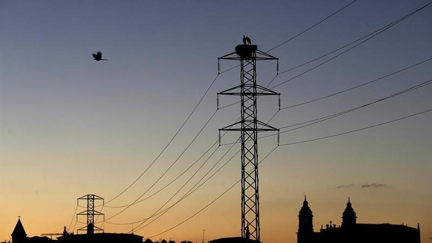 El precio de la electricidad para mañana vuelve a subir y toca nuevos máximos desde 2013