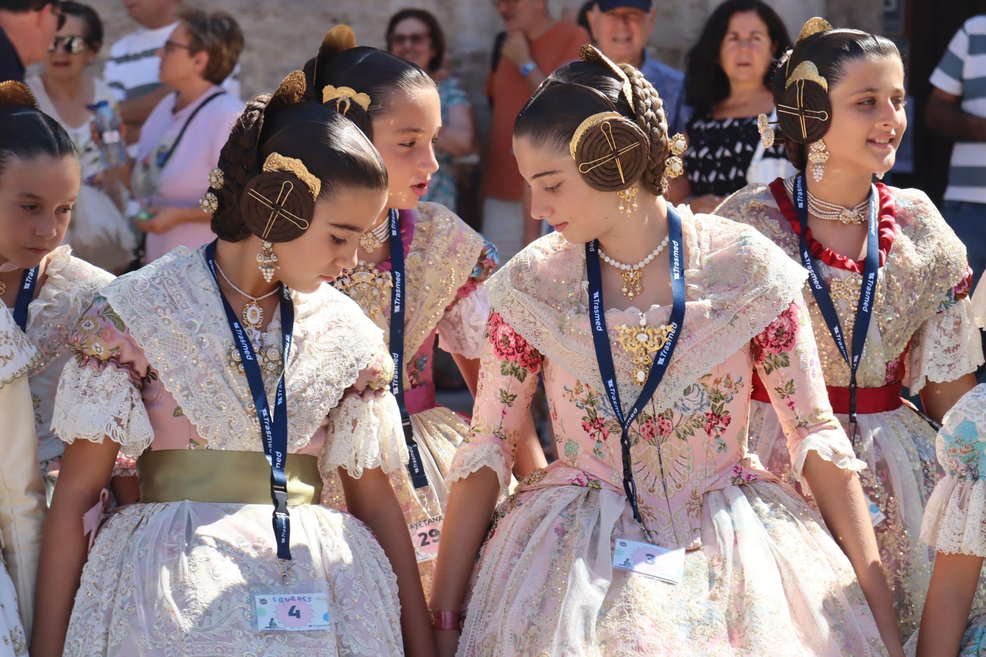 El centro de València recibe a las candidatas a Fallera Mayor Infantil 2025