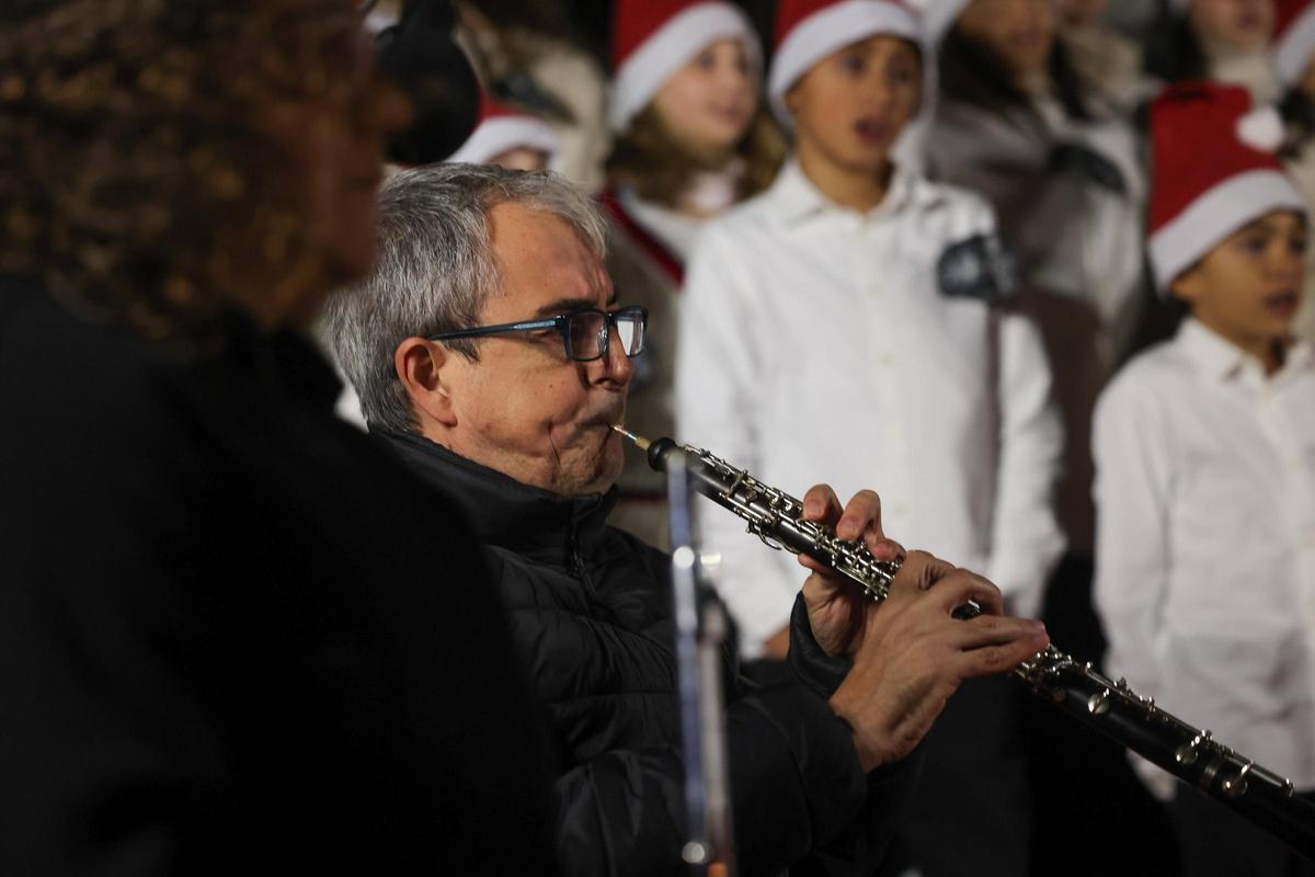 Las imágenes del encendido de luces de Navidad en Sant Josep Las imágenes del encendido de luces de Navidad en Sant Josep