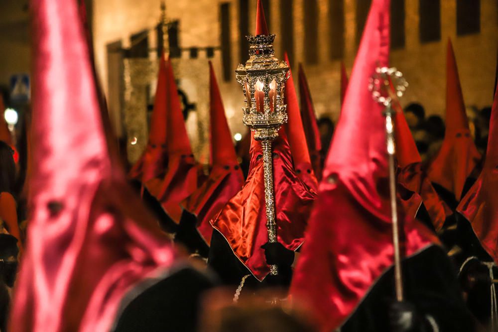 Nuestro Padre Jesús de la Caída lució símbolos de luto por el fallecimiento de María Dolores Castejón, Porta Guión de este año que falleció recientemente