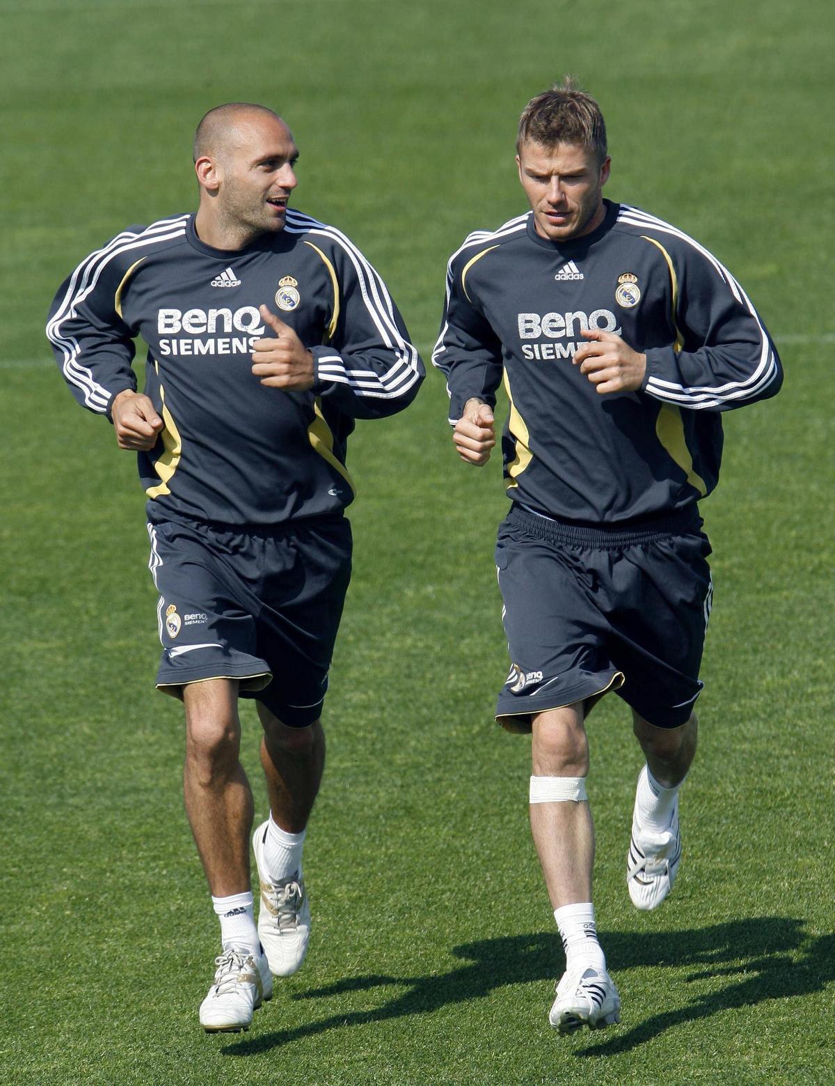 Raúl Bravo entrena junto a David Beckham.