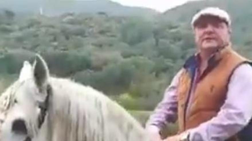 Puigdemont denuncia l&#039;home a cavall que va desitjar la seva violació a presó