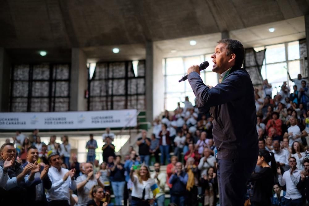 Clavijo (26M) apela a "la dignidad"