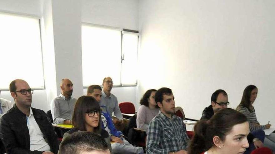 Alumnos, en uno de los cursos que la Cátedra Hunosa impartió en Mieres.