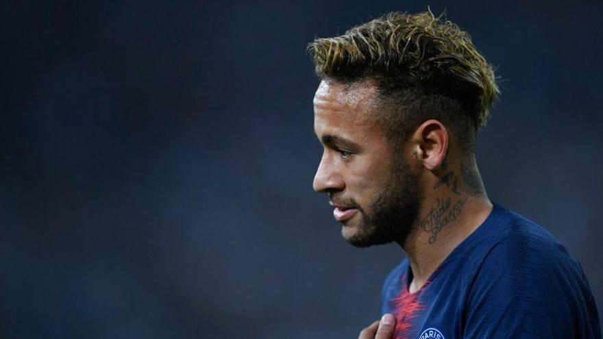 Tres magistrados juzgarán a Neymar por estafa en su fichaje por el Barça