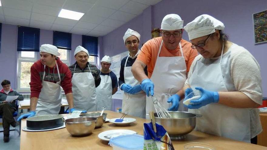 Cangas del Narcea pide que se amplíen de 27 a 31 las plazas del centro de apoyo de Penlés