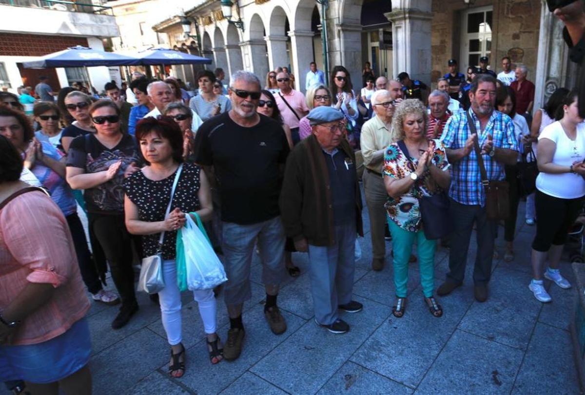 Porriño muestra su repulsa por el crimen machista Porriño muestra su repulsa por el crimen machista