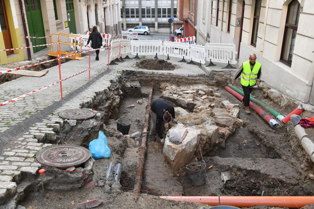 Restos de una muralla del siglo XVIII en A Coruña