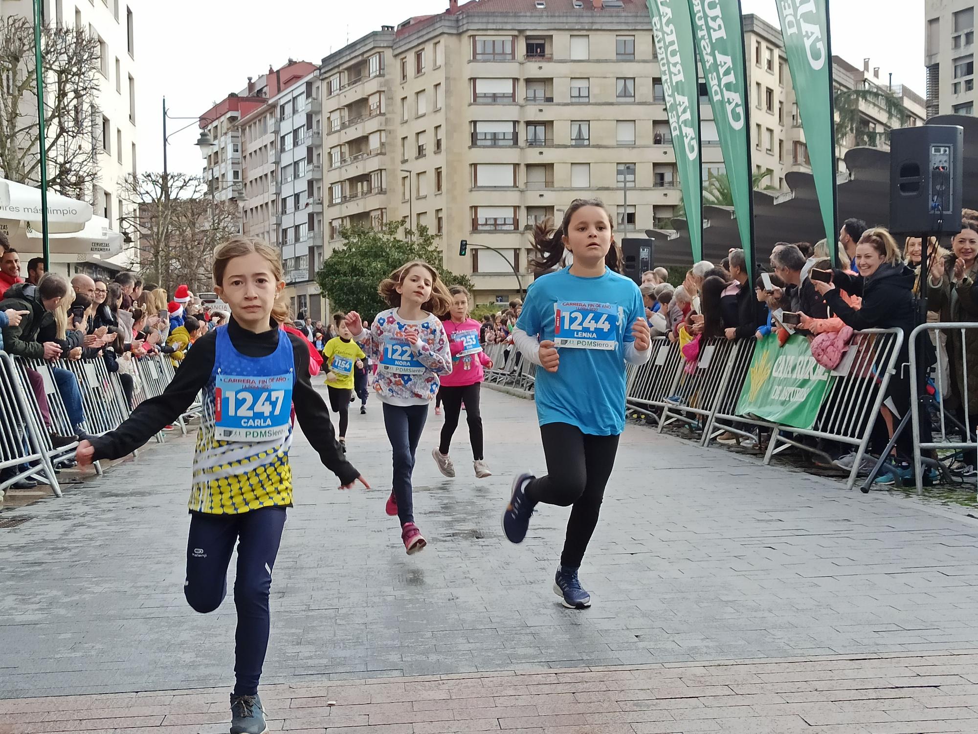 Casi 1.500 participantes disputan la carrera de Fin de Año de Pola de Siero