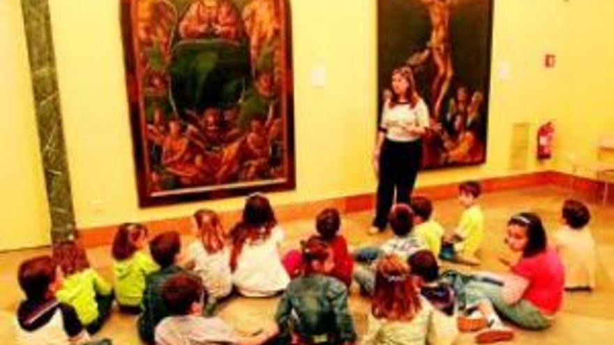 Bellas Artes acoge una muestra de dibujos realizados por niños