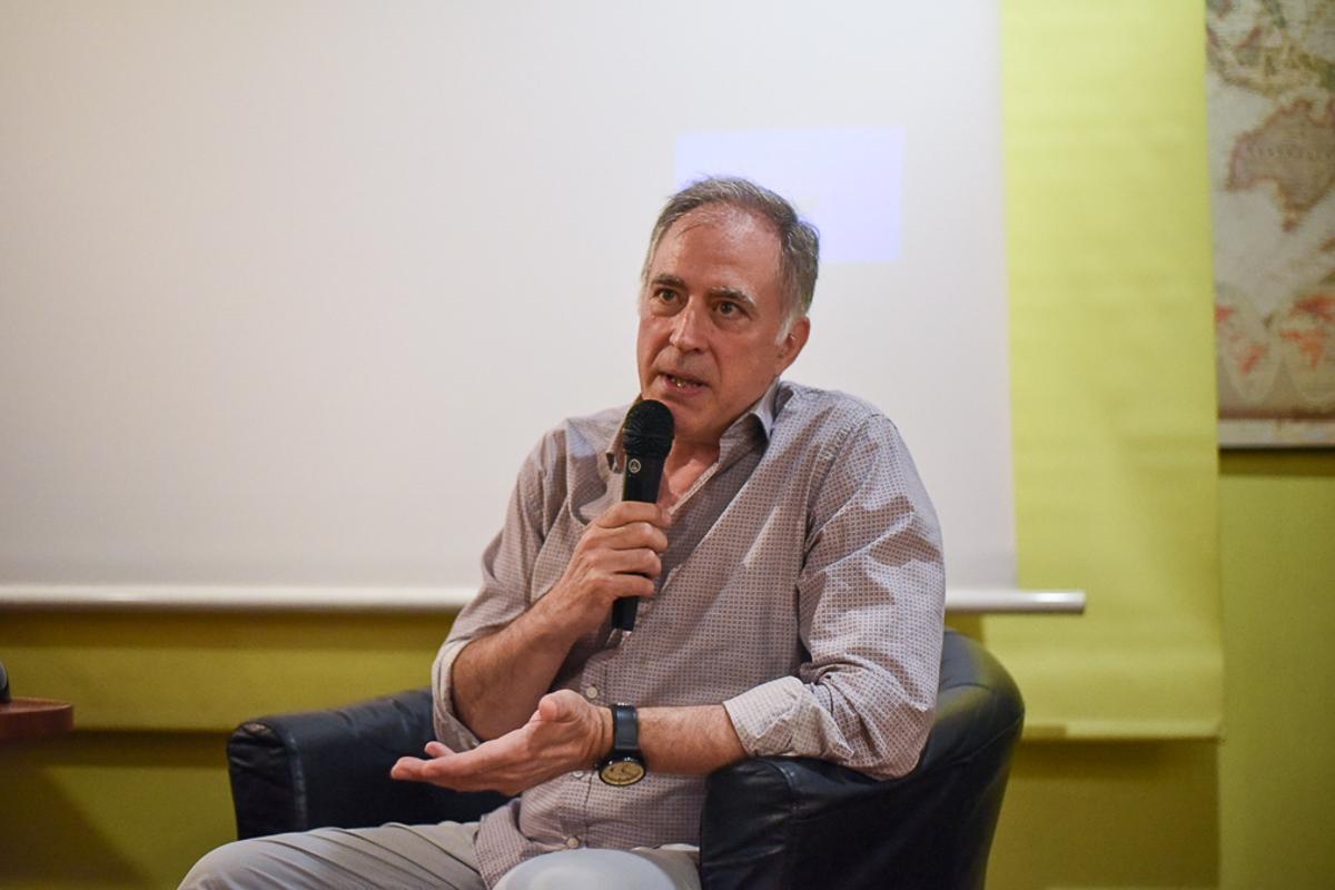 Jordi Llompart compartió con los asistentes su experiencia viajera y documental en Angola.