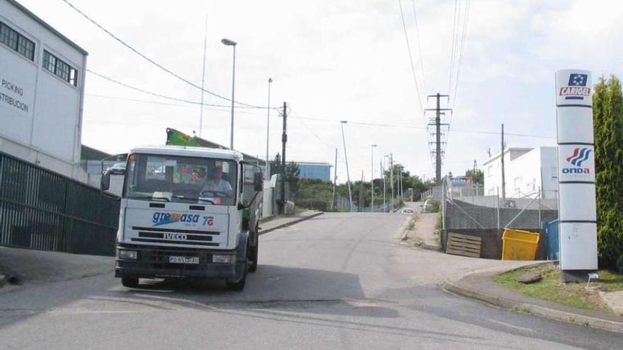 Zona empresarial del monte Faquiña donde se ubican algunas de las parcelas industriales. // FdV