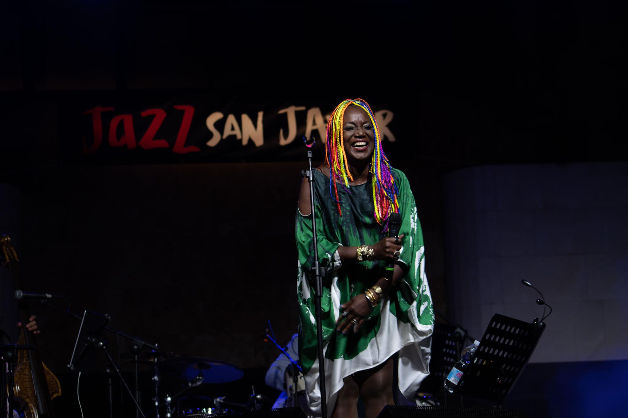 Lucrecia deslumbra en el Festival de Jazz de San Javier