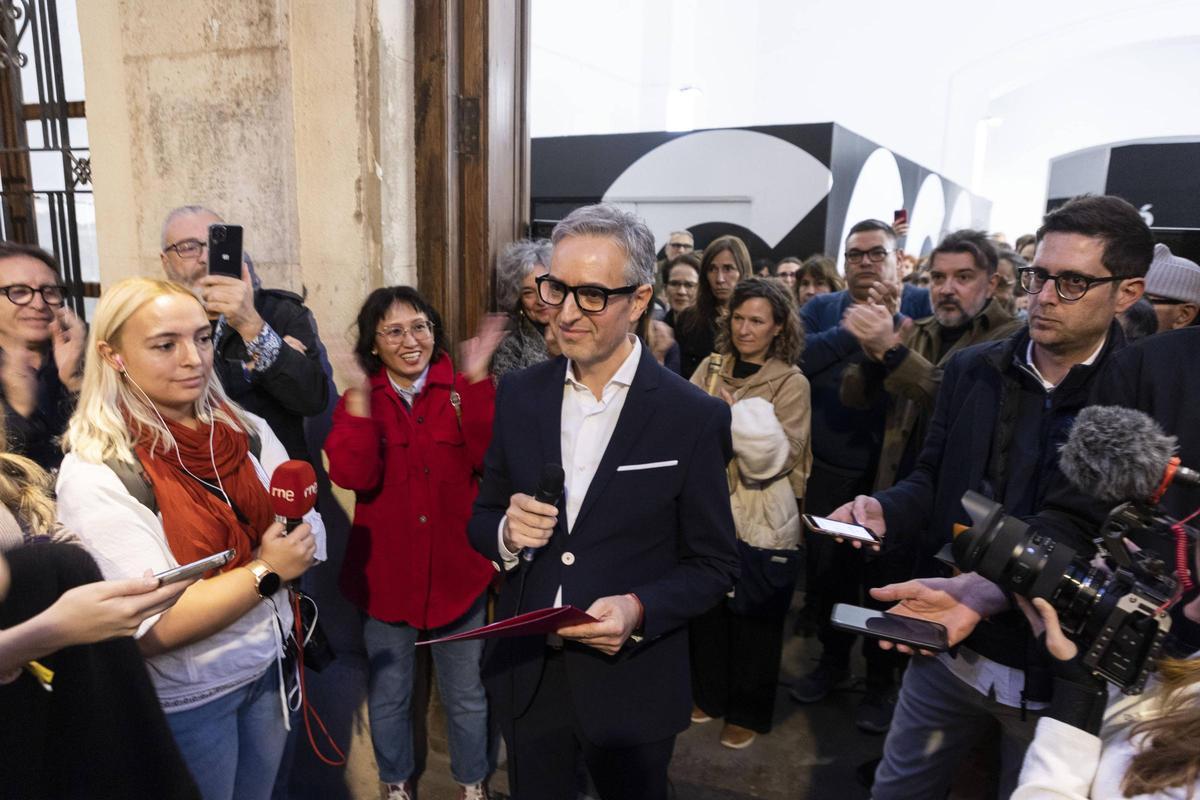 Valencia. VLC. Concentración contra la destitución de Perez Pont en el Centre del Carme