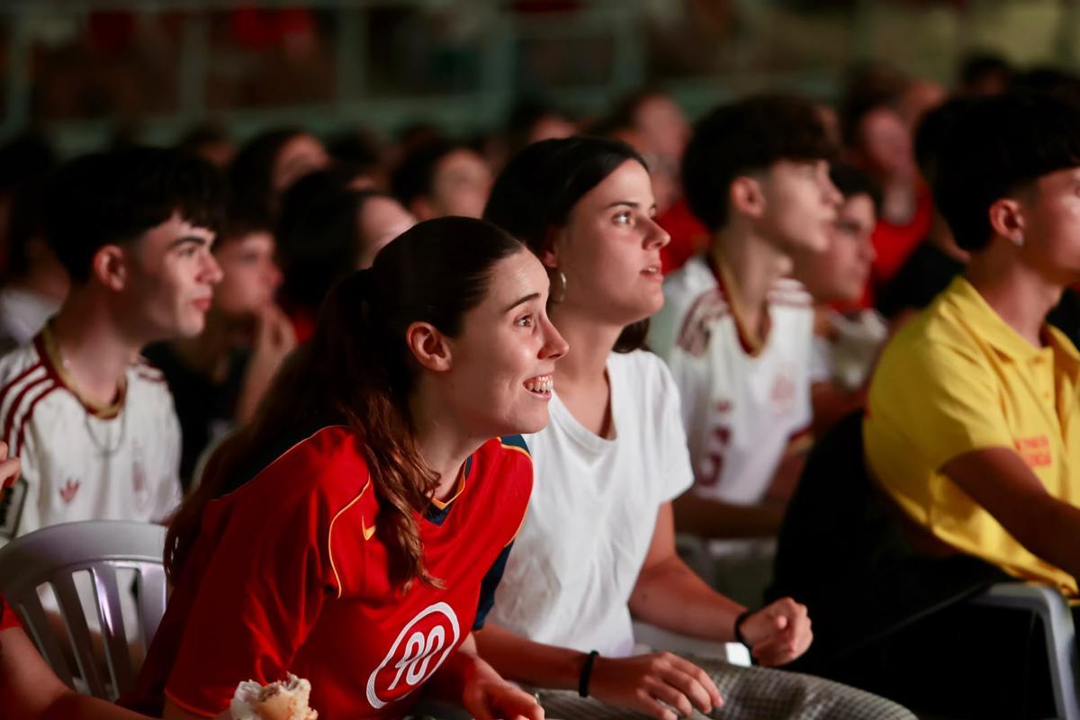 Así se vive el partido de España contra Bélgica en el Centro de Tecnificación de Alicante