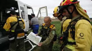 El incendio deja 1.500 desalojados y amenaza a la Serra d’Espadà