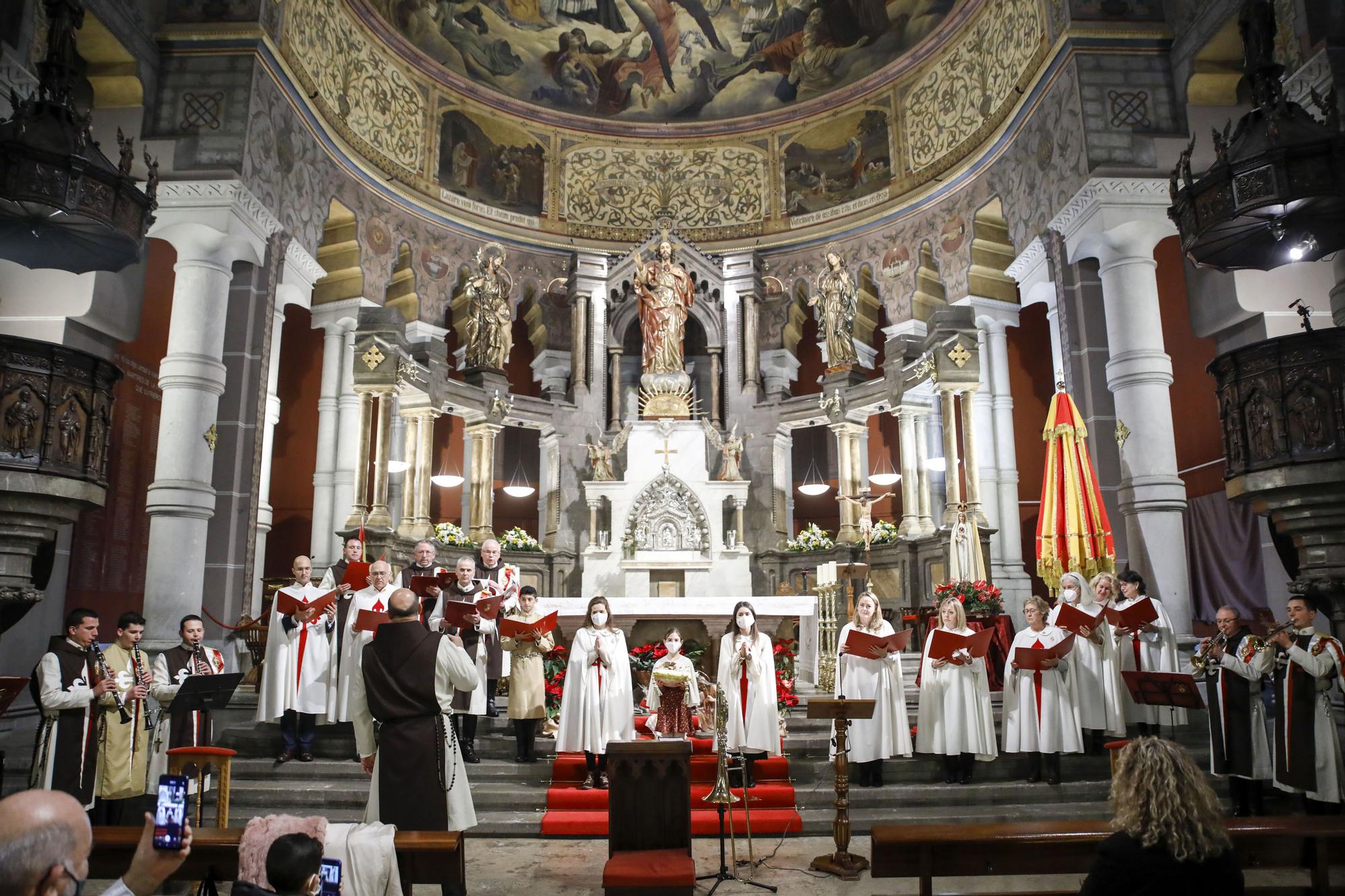 Homenaje musical a la sagrada familia en la Basílica de Gijón