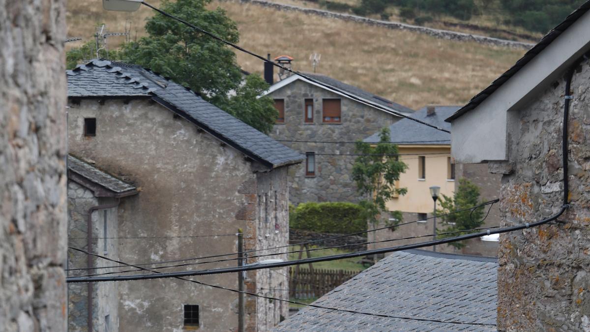 Santa María del Puerto (Somiedo), una fiesta para celebrar el Pueblo Ejemplar