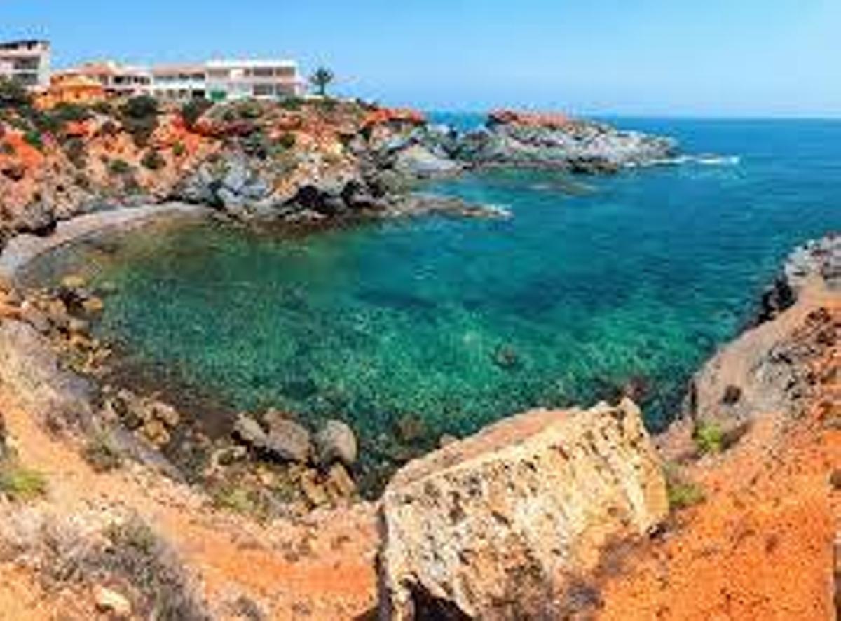 Una pequeña cala en la región de Murcia