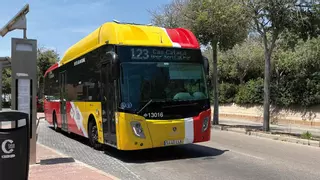 Unos 300 trabajadores del TIB de Mallorca apoyan ir a la huelga