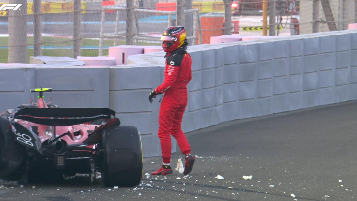 Sainz se ha estrellado a gran velocidad en la curva 3 de Yas Marina