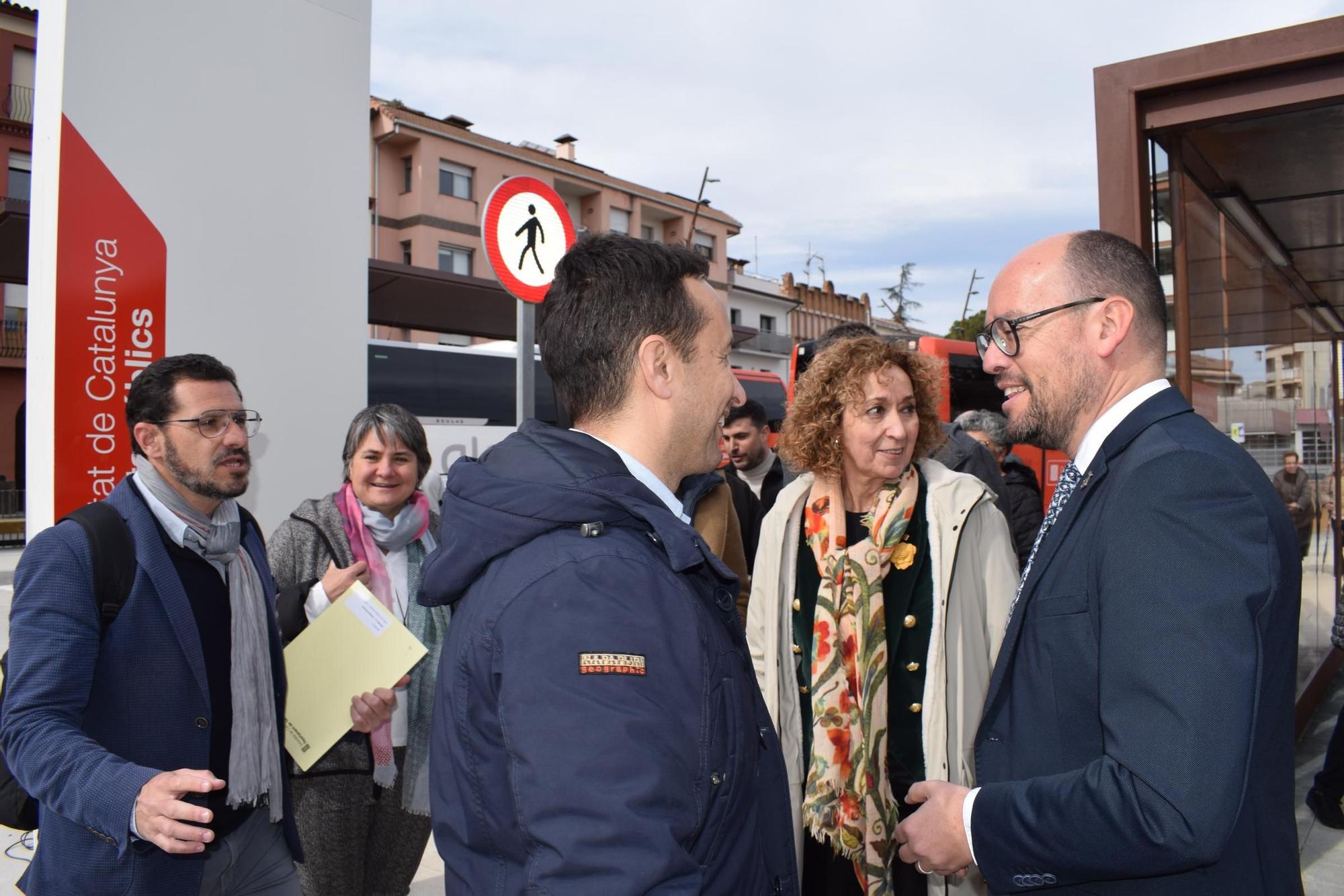 Les millors fotos de la inauguració de l'estació de busos de Gironella