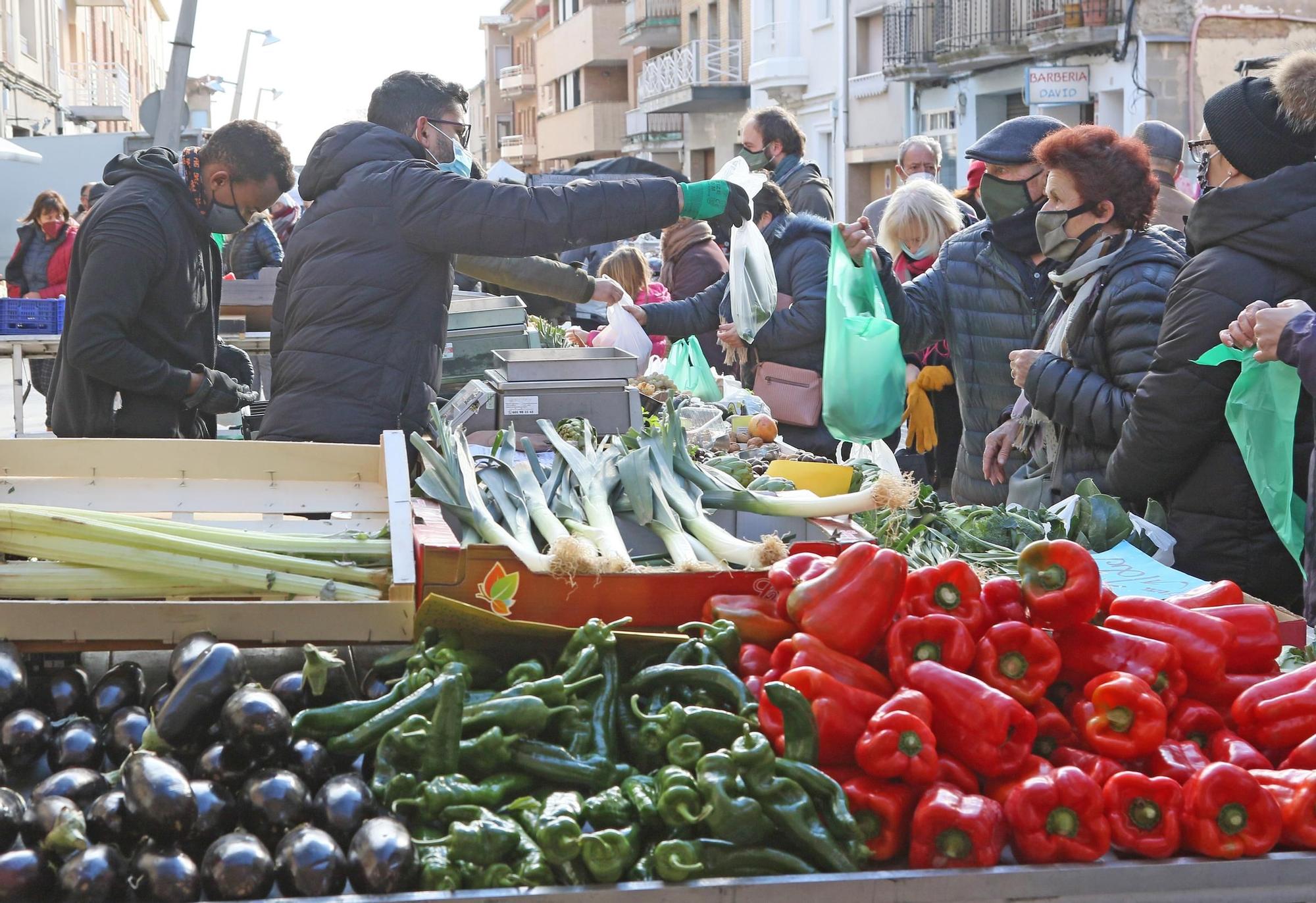 Primer dia de mercat a Calaf