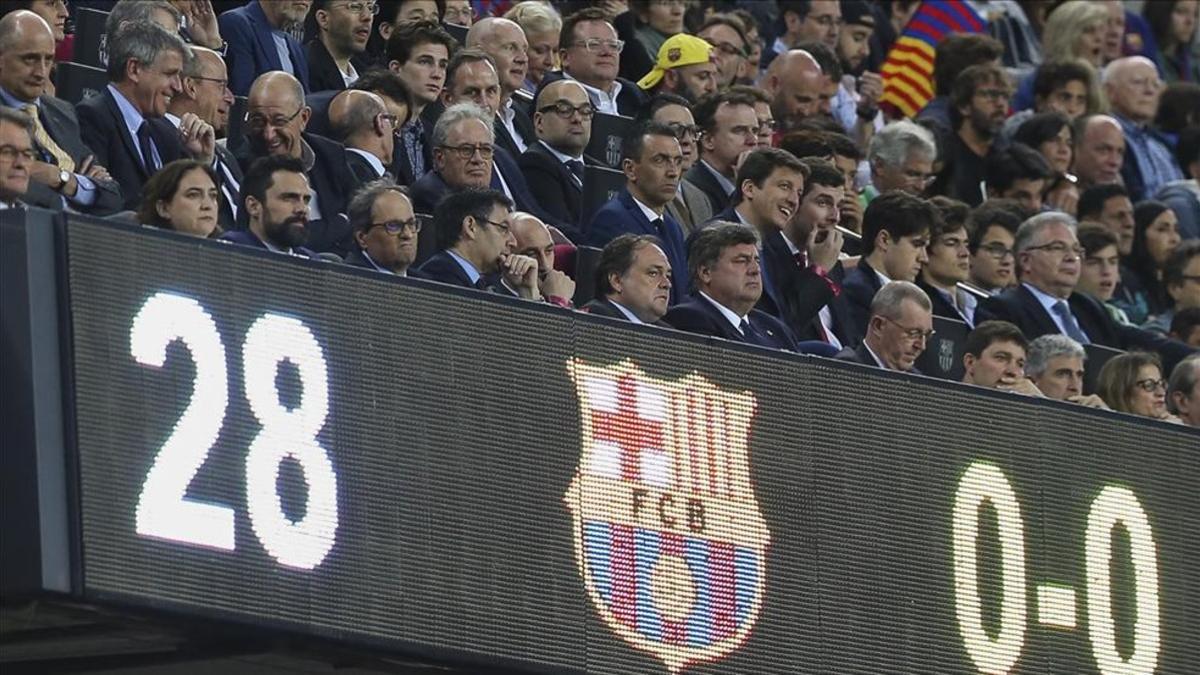 El  President de la Generalitat presidió el palco del Camp Nou