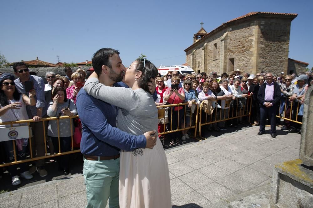 Fiestas del Puchero en Villalegre y rito del beso en la Ermita de la Luz.