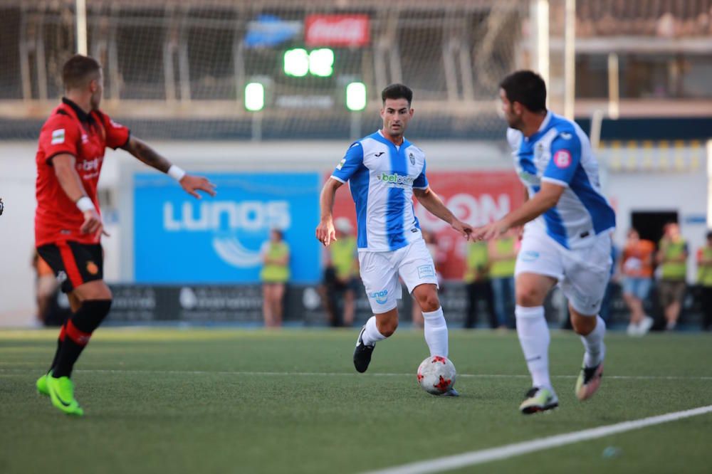 Empate en el derbi entre Atlético Baleares y Mallorca