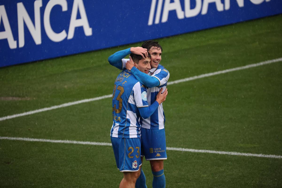 El Fabril gana al Sarriana (2-1) sobre la hora