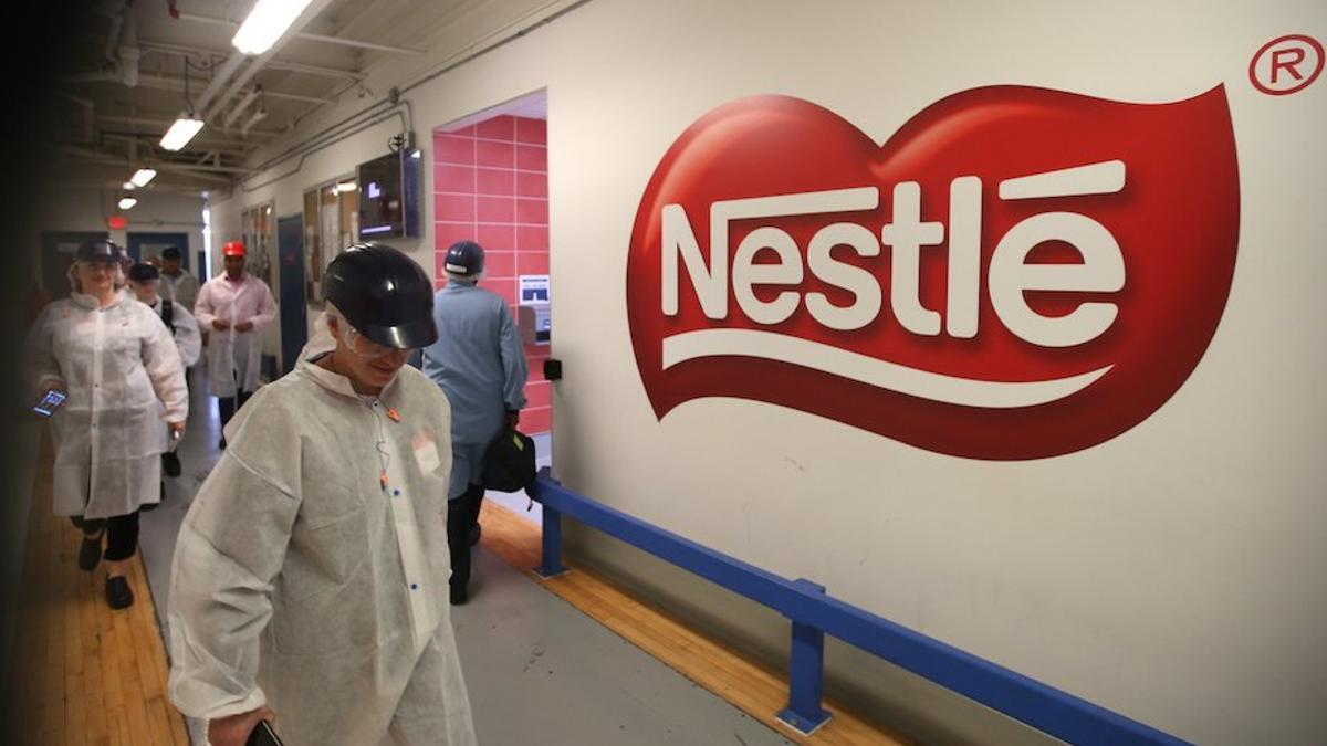 Nestlé reconoce que el 63% de sus productos no son saludables
