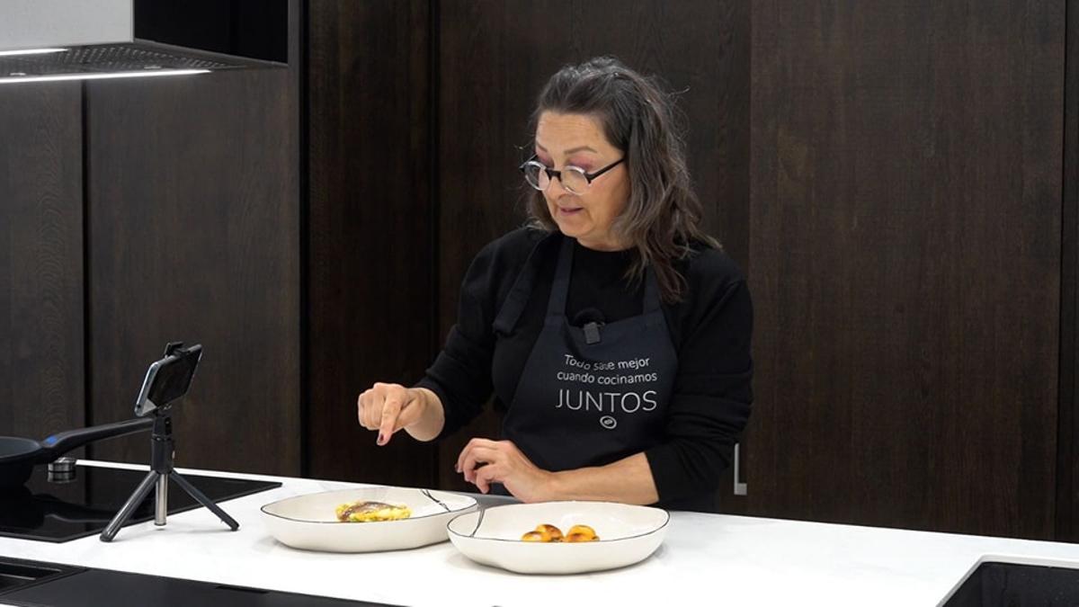 Loles García elabora un plato sano en 'Juntos hablamos de alimentación saludable'