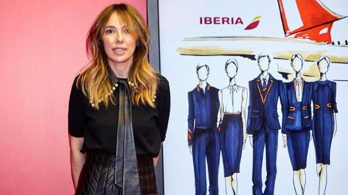 Teresa Helbig diseña los nuevos uniformes de Iberia