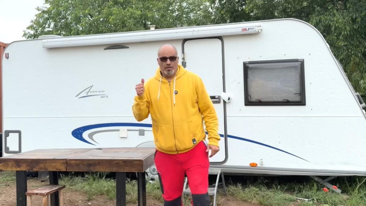 Raúl se guarda para el final su mayor inversión: una autocaravana.